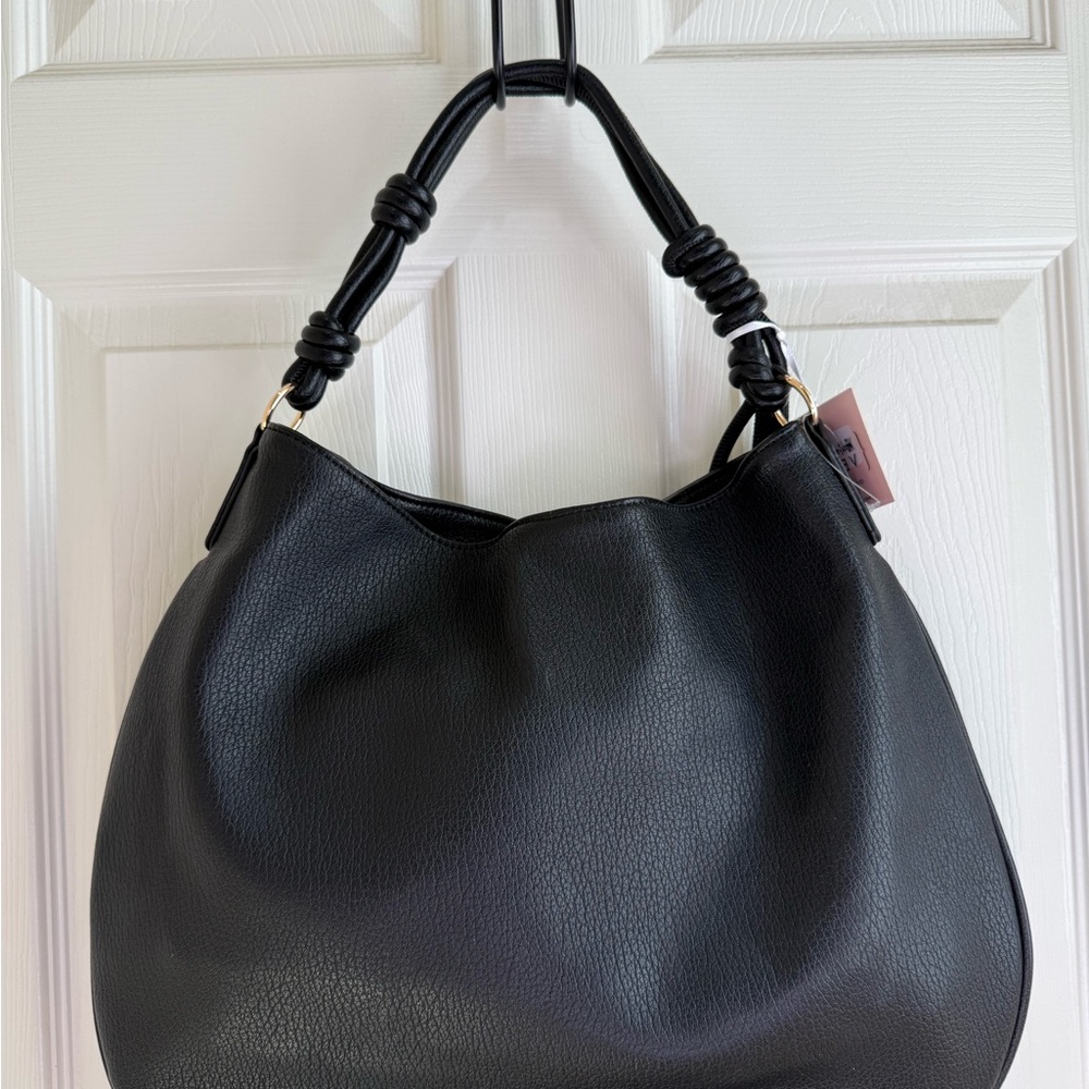 NWT Elegant Mali Lili Black Crescent vegan leather Bag